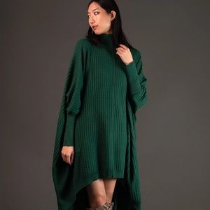 Kate Hewko - HIGH LOW ZIGZAG TUNIC SWEATER (sold out online)